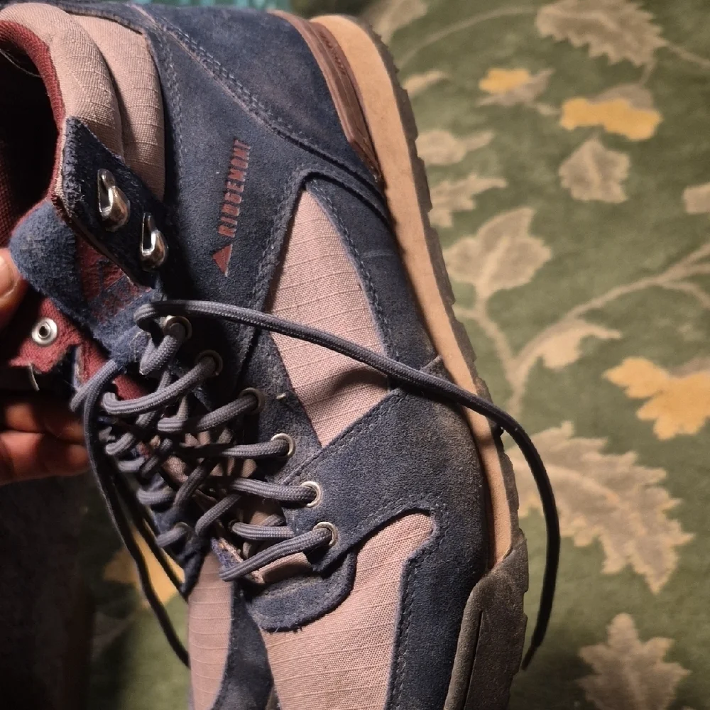 High-Top Outdoor Boots in Navy and Dusty Rose